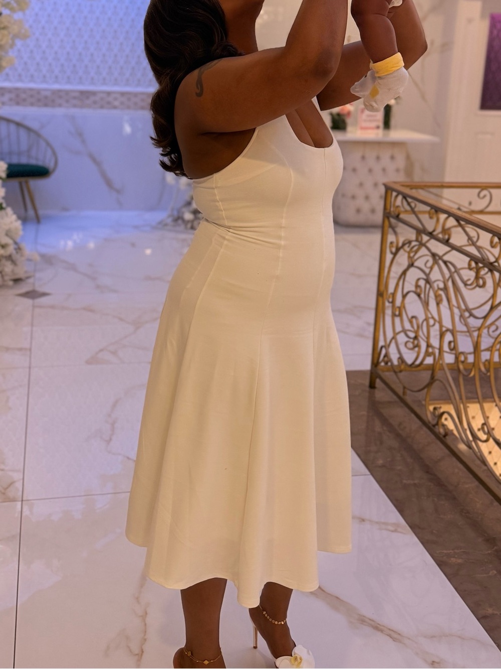 Elegant White Dress - Sleeveless A-Line